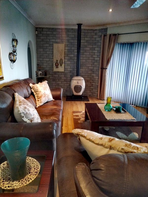 3 Bedroom Property for Sale in Gordons Bay Western Cape